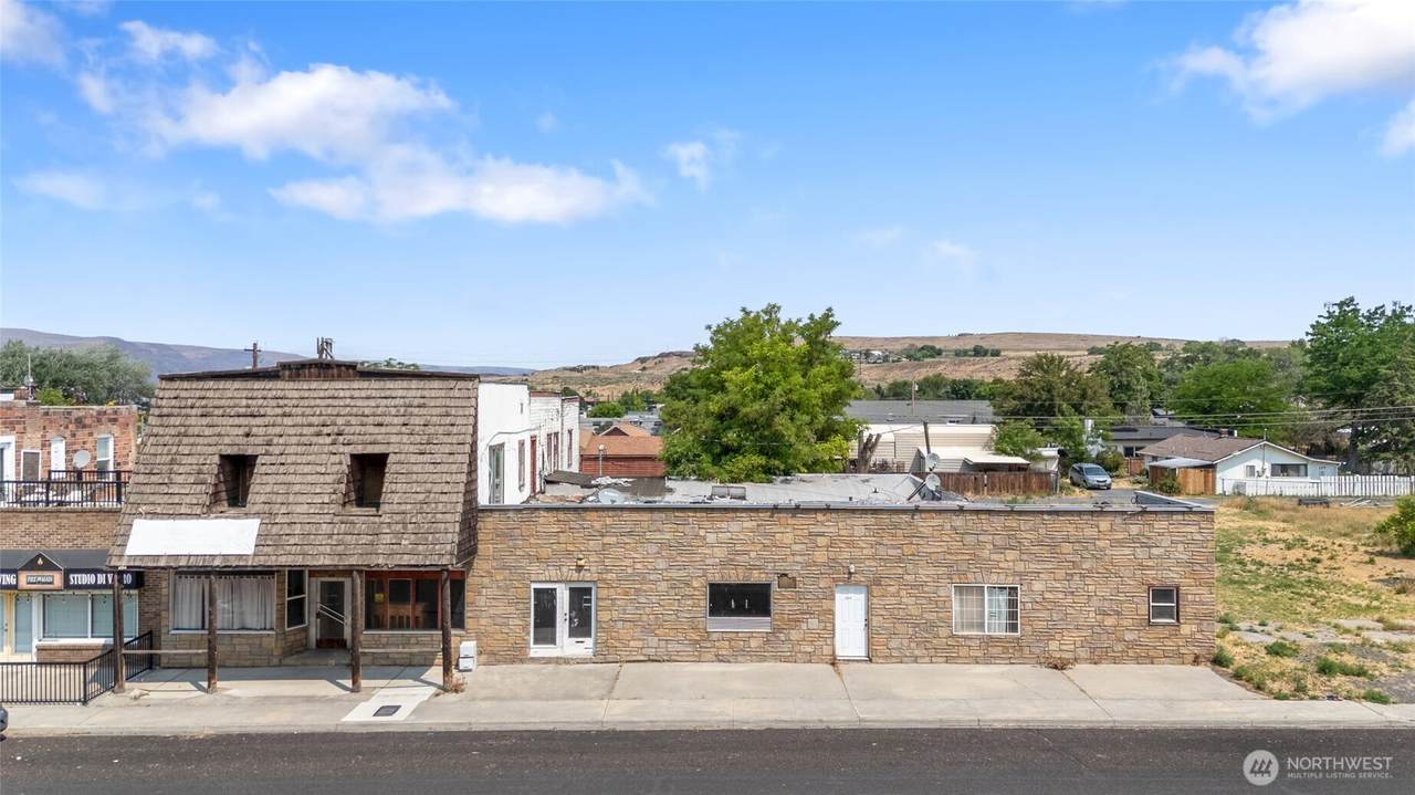414 Main Avenue - Photo 1
