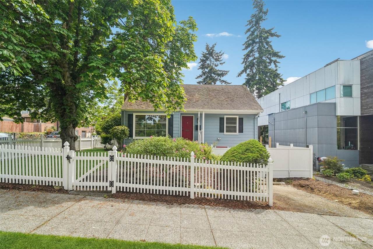 603 52nd Street - Photo 1