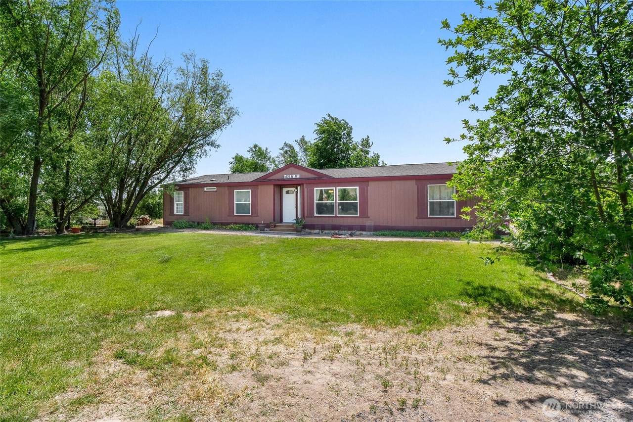 101 8th Street - Photo 1
