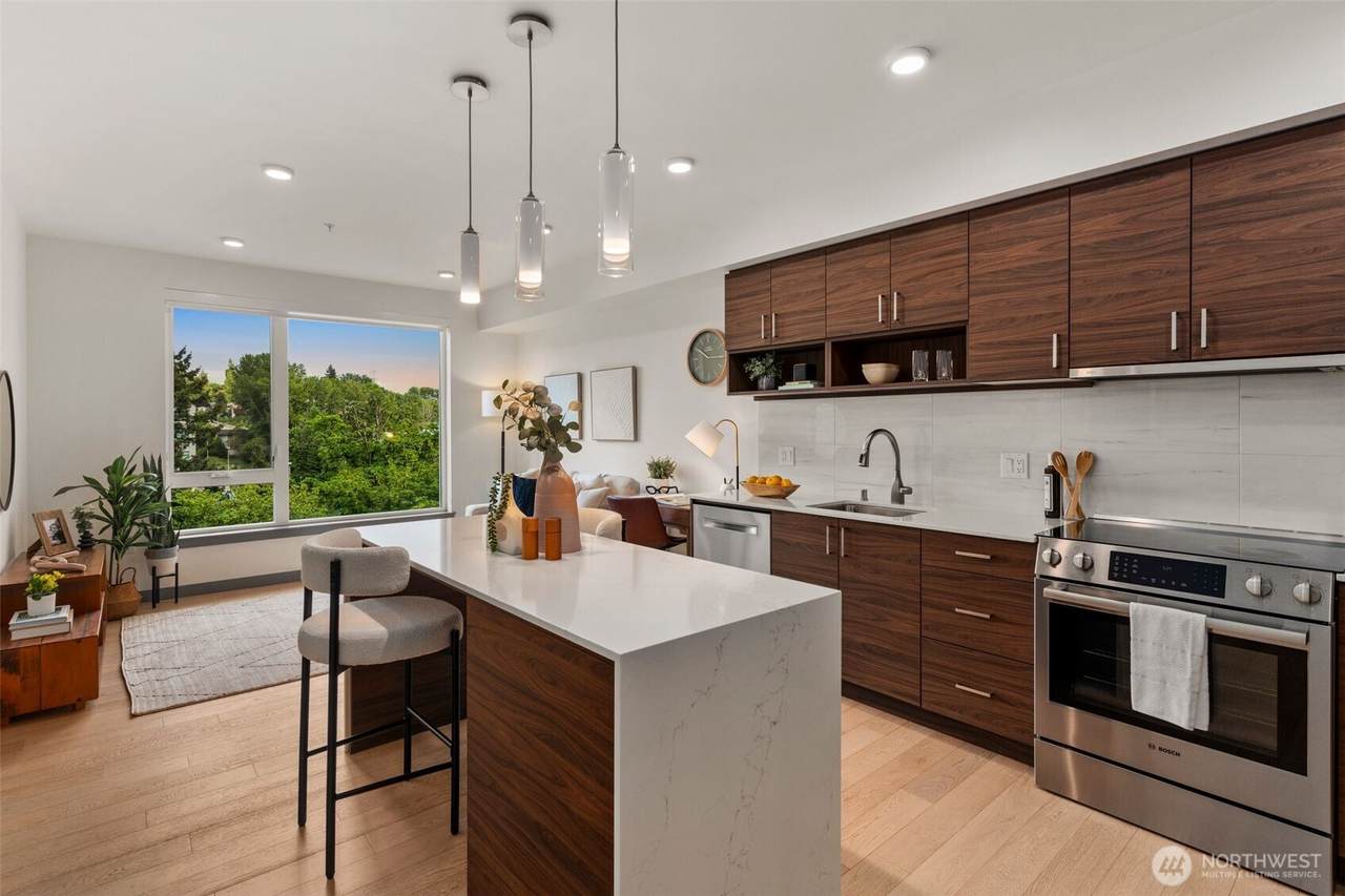 11903 128th St - Photo 1