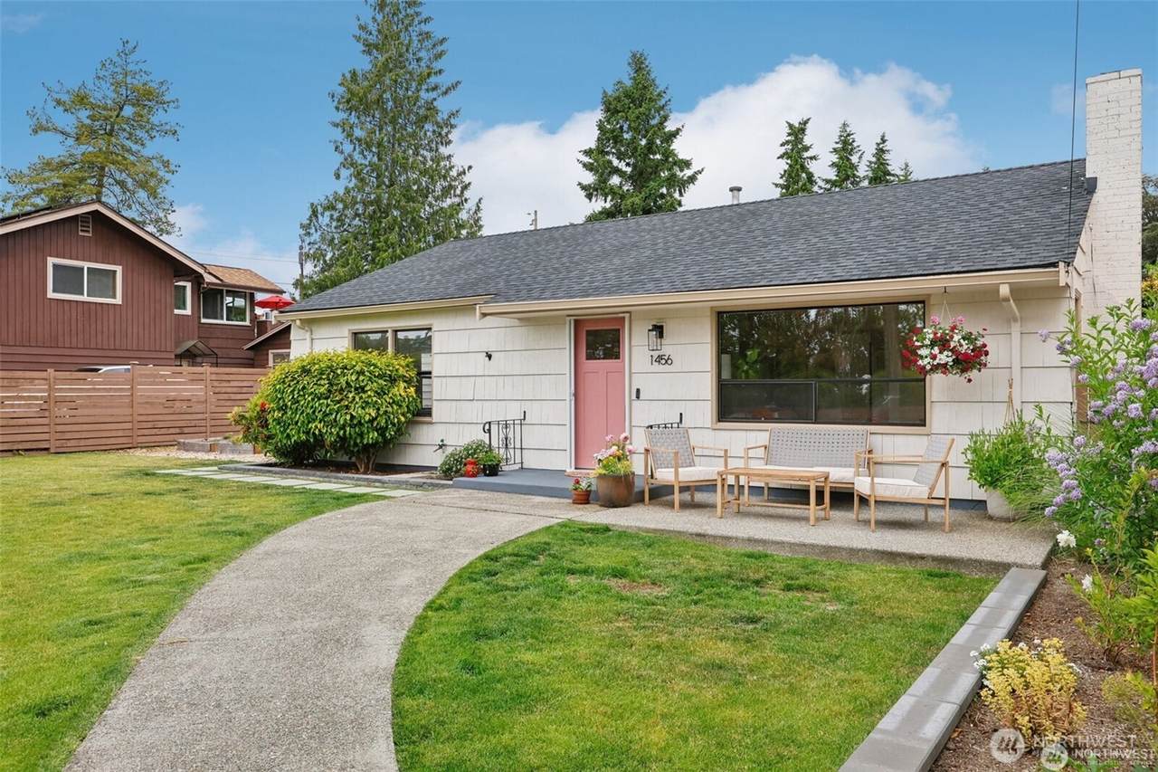 1456 128th Street - Photo 1