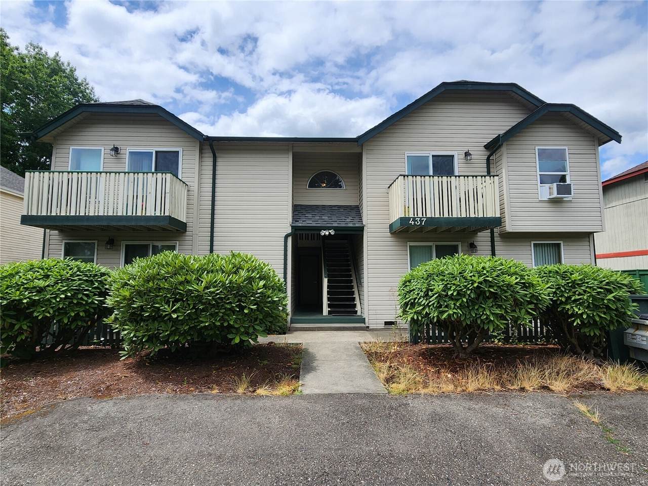 437 Healy Avenue - Photo 1