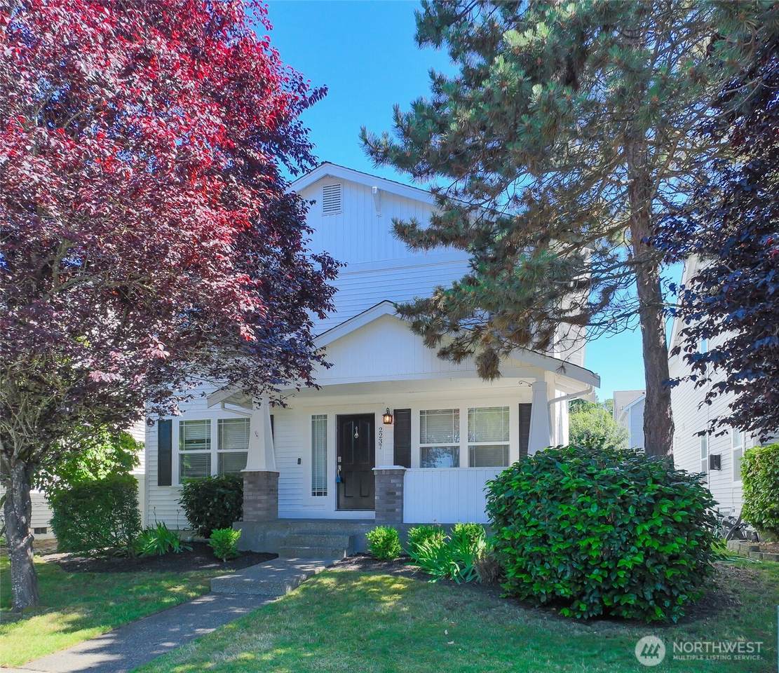 2237 Tolmie Street - Photo 1