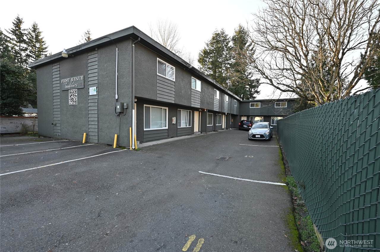 619 1st Avenue - Photo 1