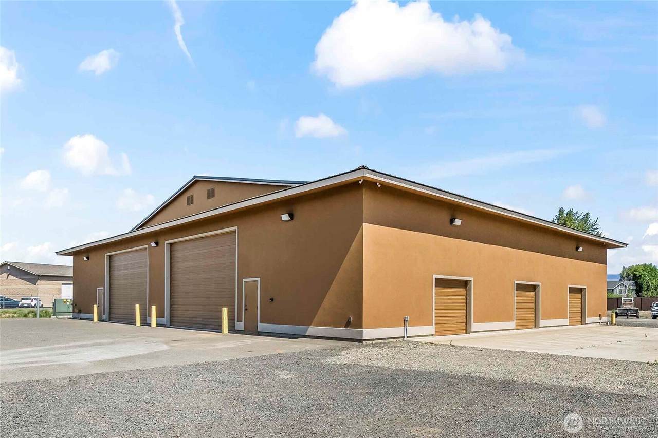 2015 Old Highway 10 - Photo 1