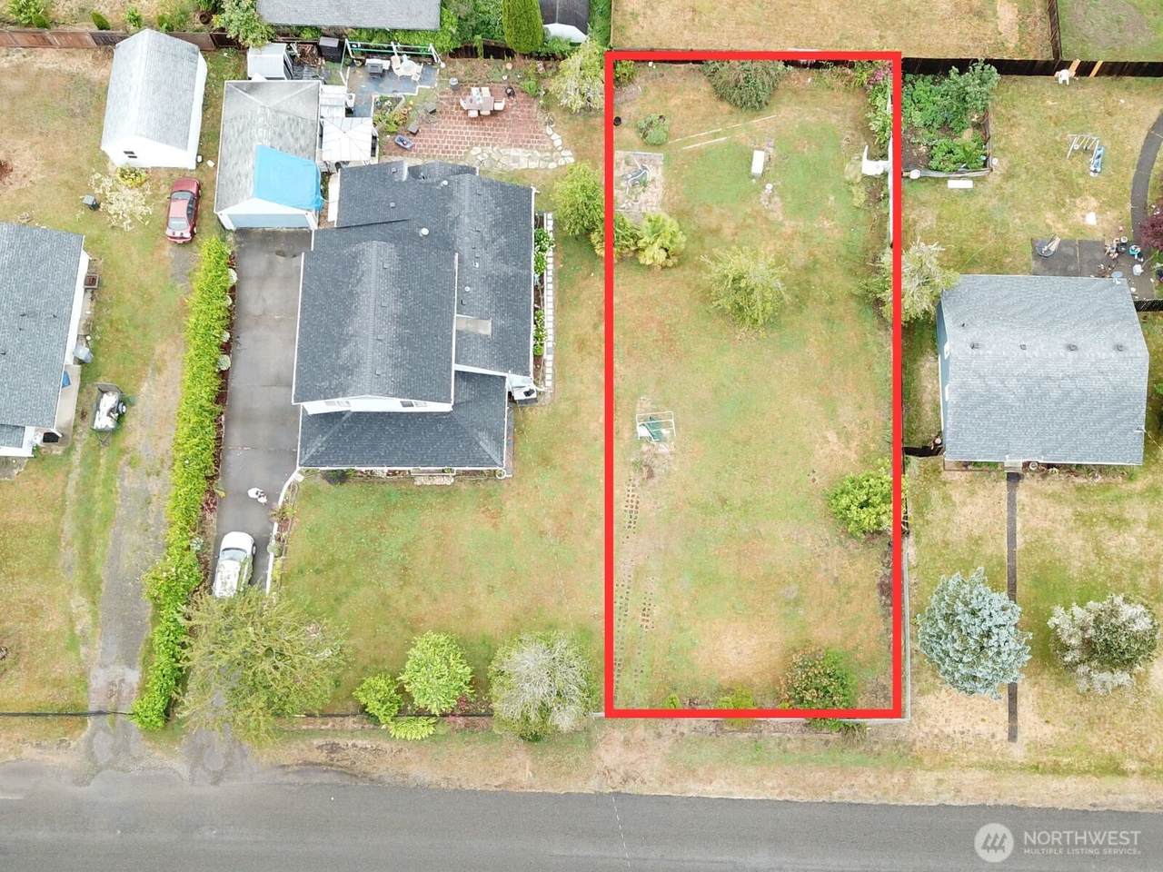 9001 Forest Avenue - Photo 1