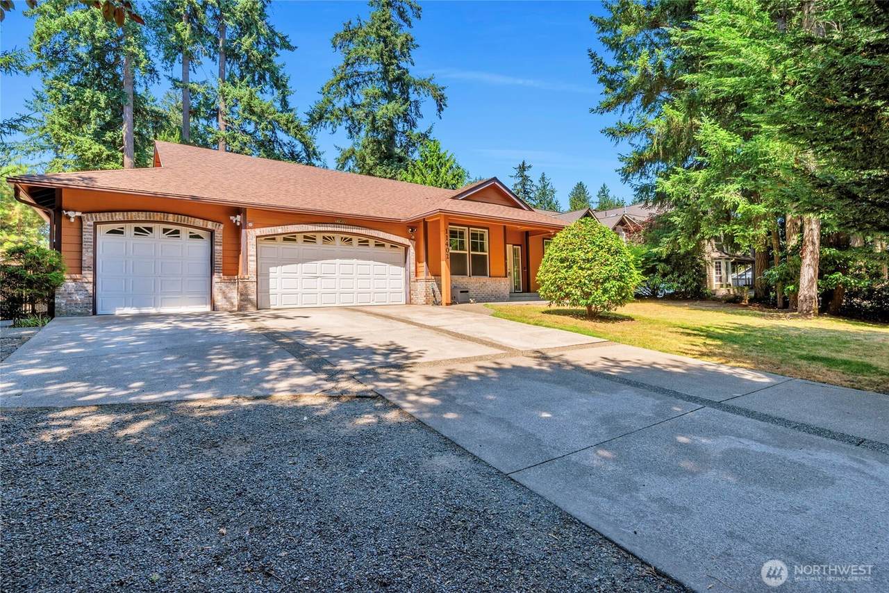 11402 83rd Avenue - Photo 1