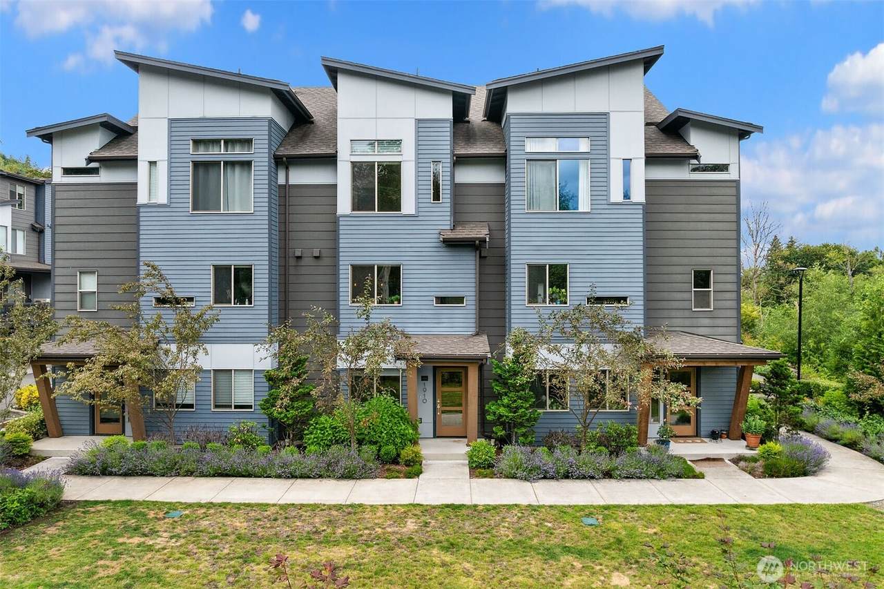 1910 Riva Lane - Photo 1