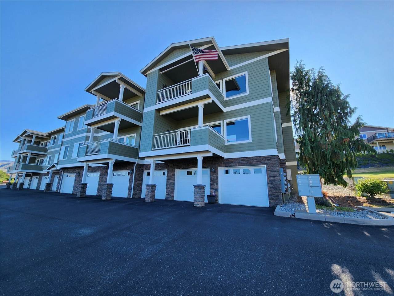 1601 Maiden Lane - Photo 1