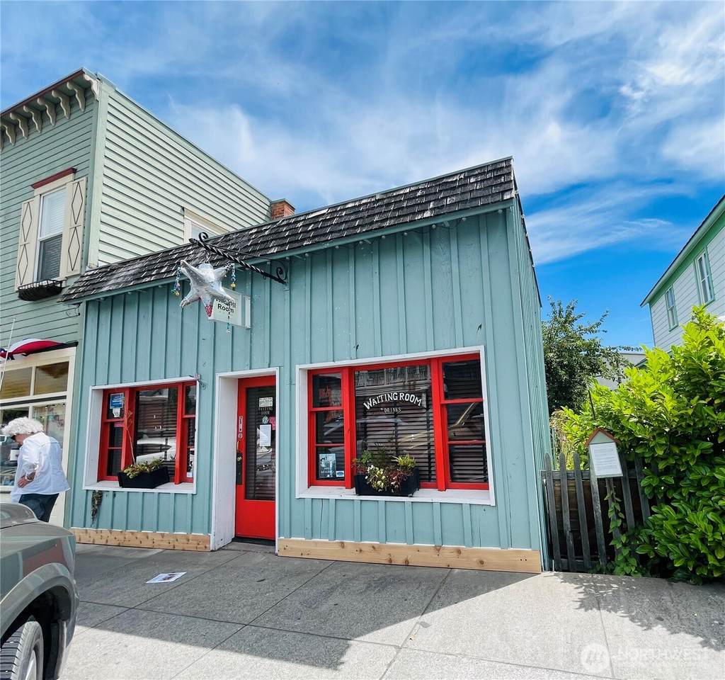 255 Spring Street - Photo 1