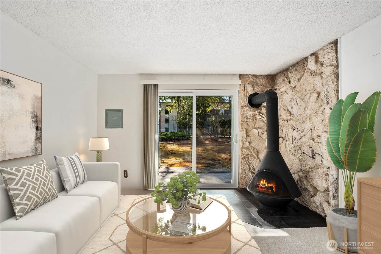 14635 32nd Street - Photo 1