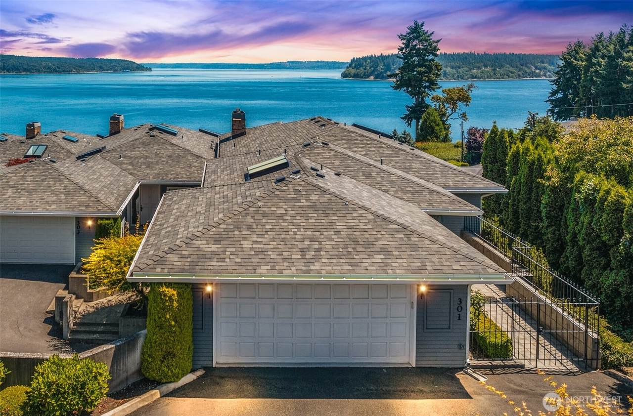 7221 Soundview Drive - Photo 1
