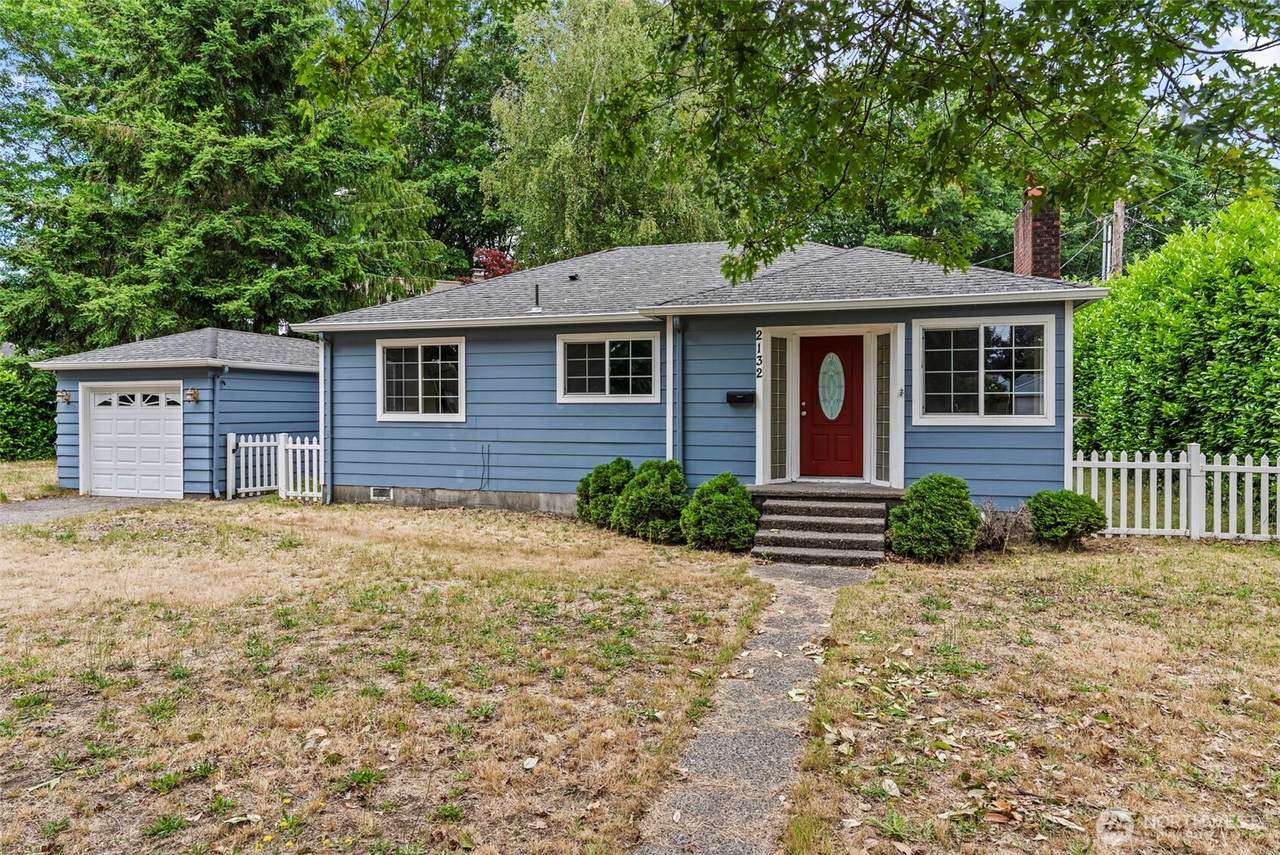 2132 Washington Way - Photo 1