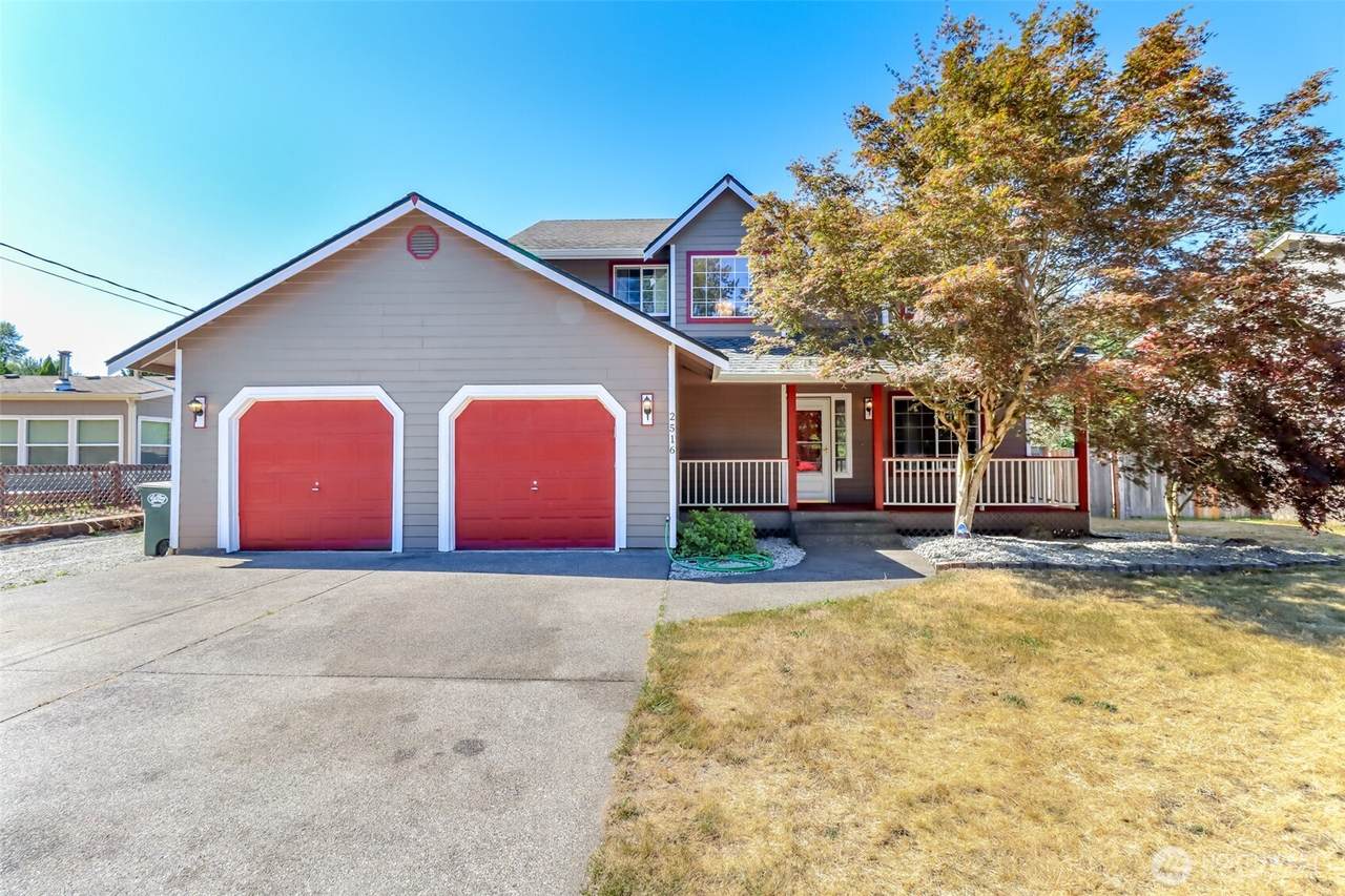 2516 Harts Lake Road - Photo 1