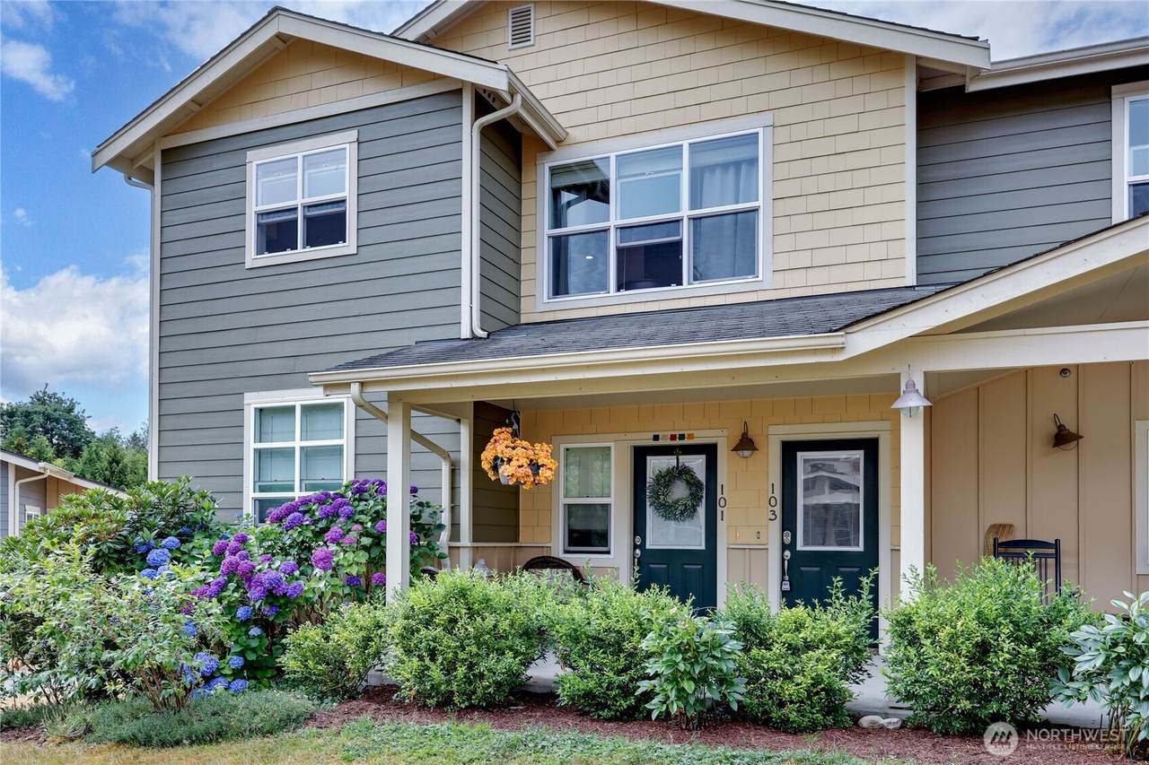 7701 Beacon Place - Photo 1