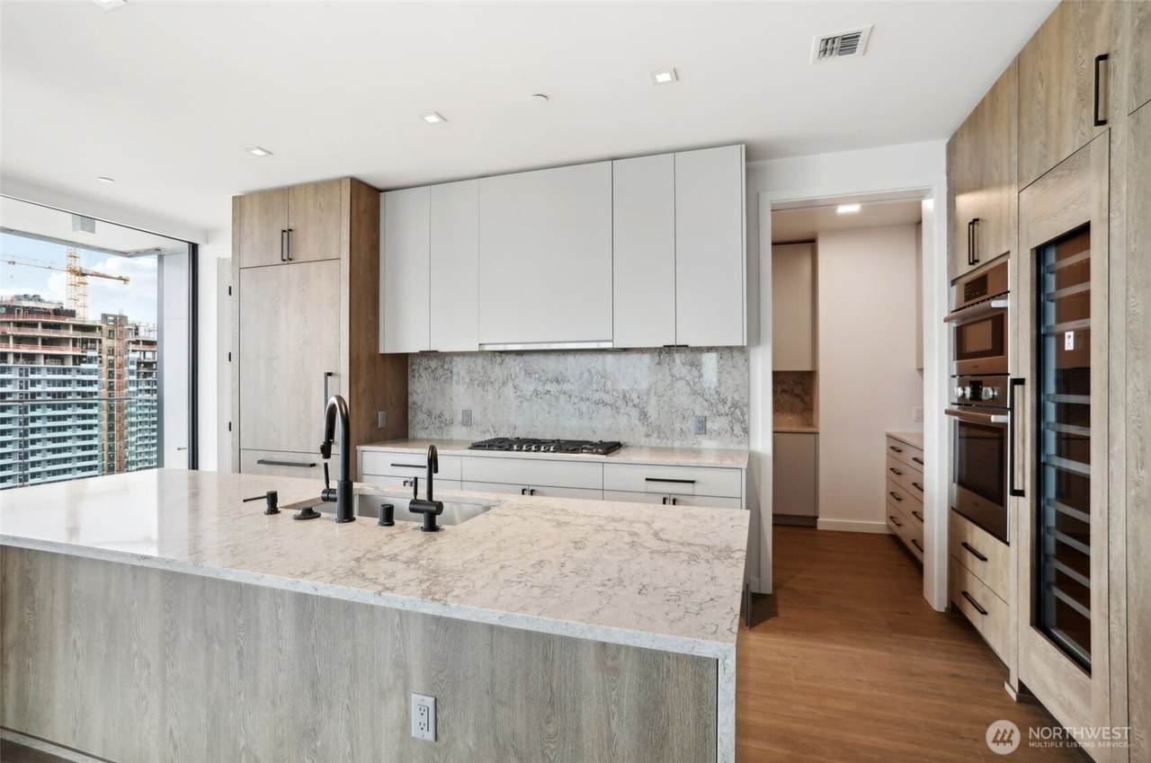 2010 Terry Avenue - Photo 1