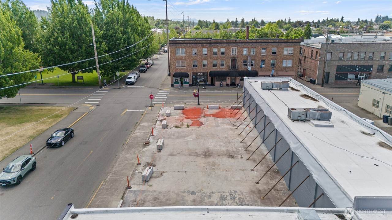 https://bt-photos.global.ssl.fastly.net/nwmls/1280_boomver_1_2408046-1.jpg