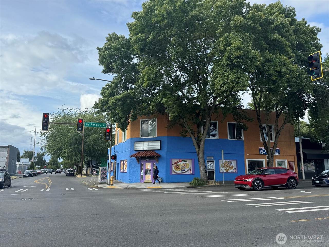 1620 Roxbury Street - Photo 1