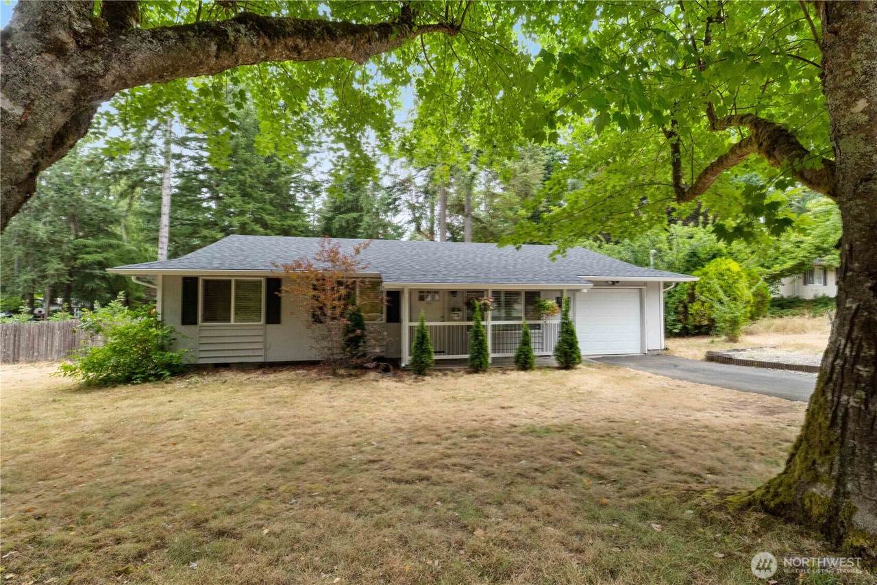 9629 142nd Street - Photo 1