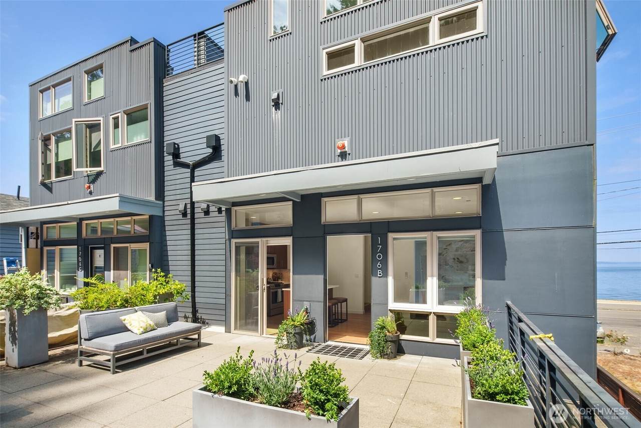 1706 Alki Avenue - Photo 1