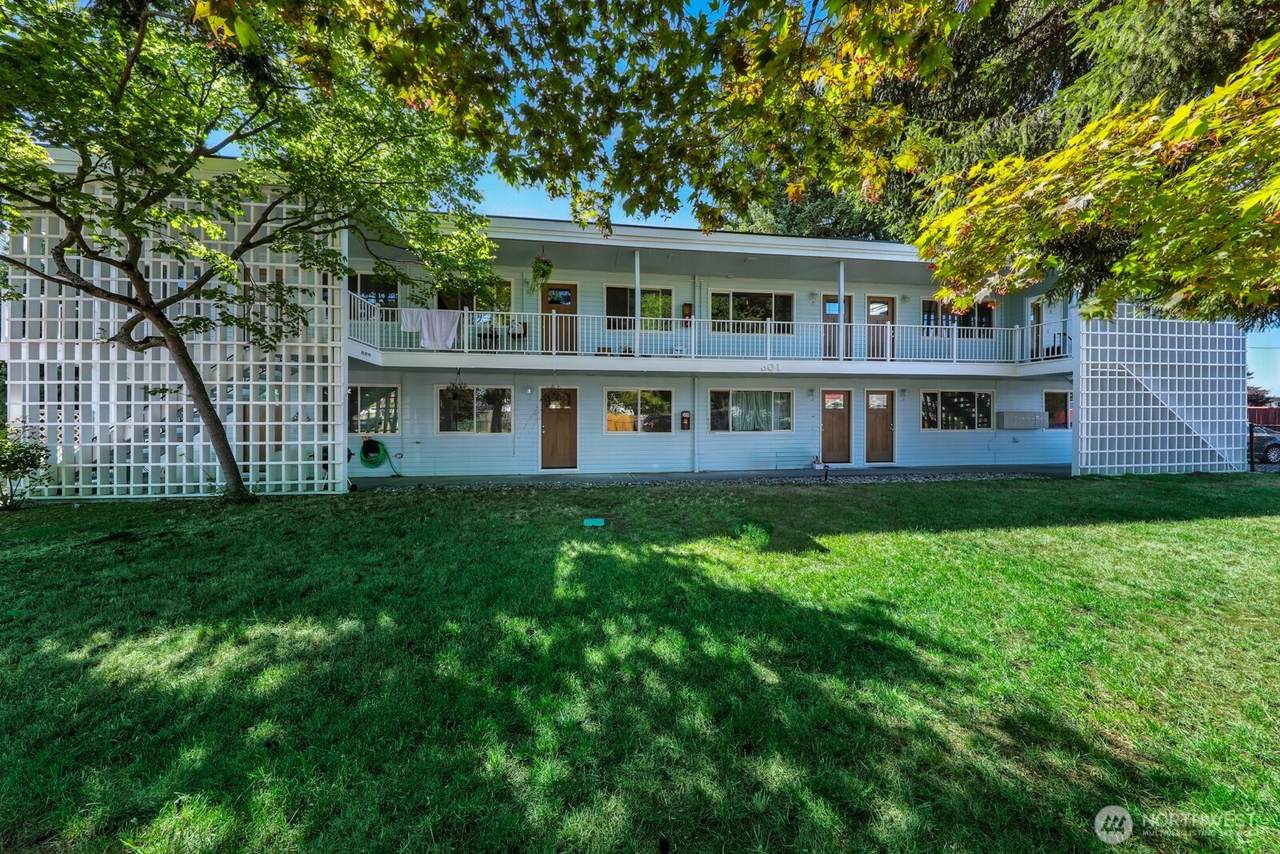 301 82nd Street - Photo 1