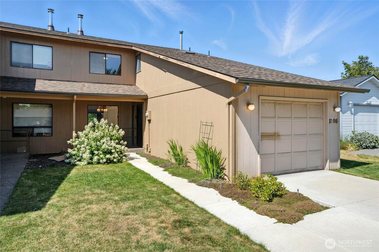 1204 Lancer Drive - Photo 1