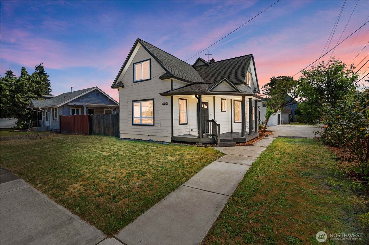 422 W Main - Photo 1