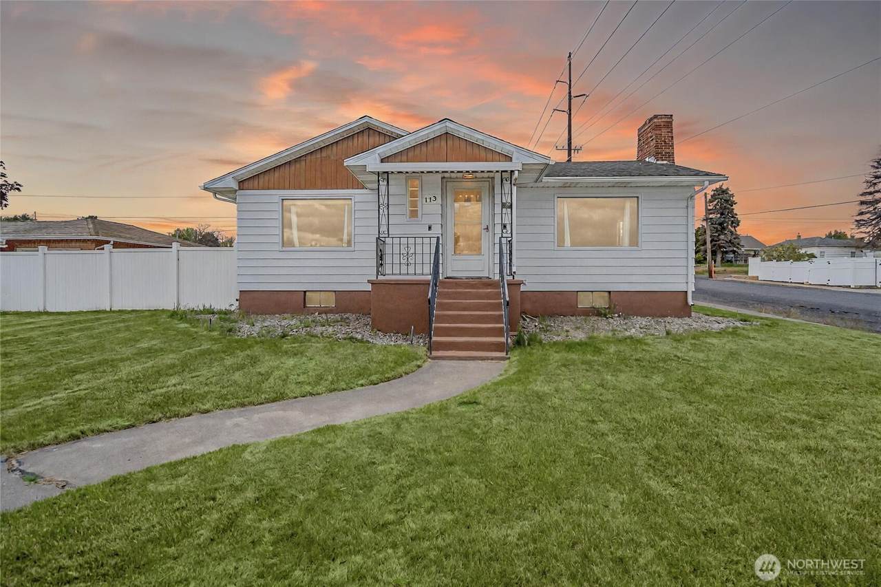 113 6th St - Photo 1