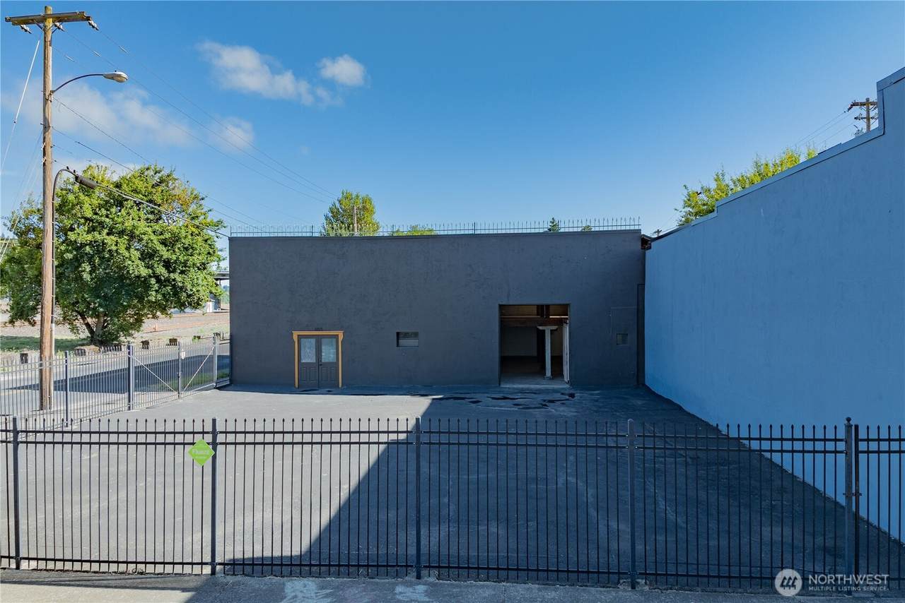 103 Allen Street - Photo 1