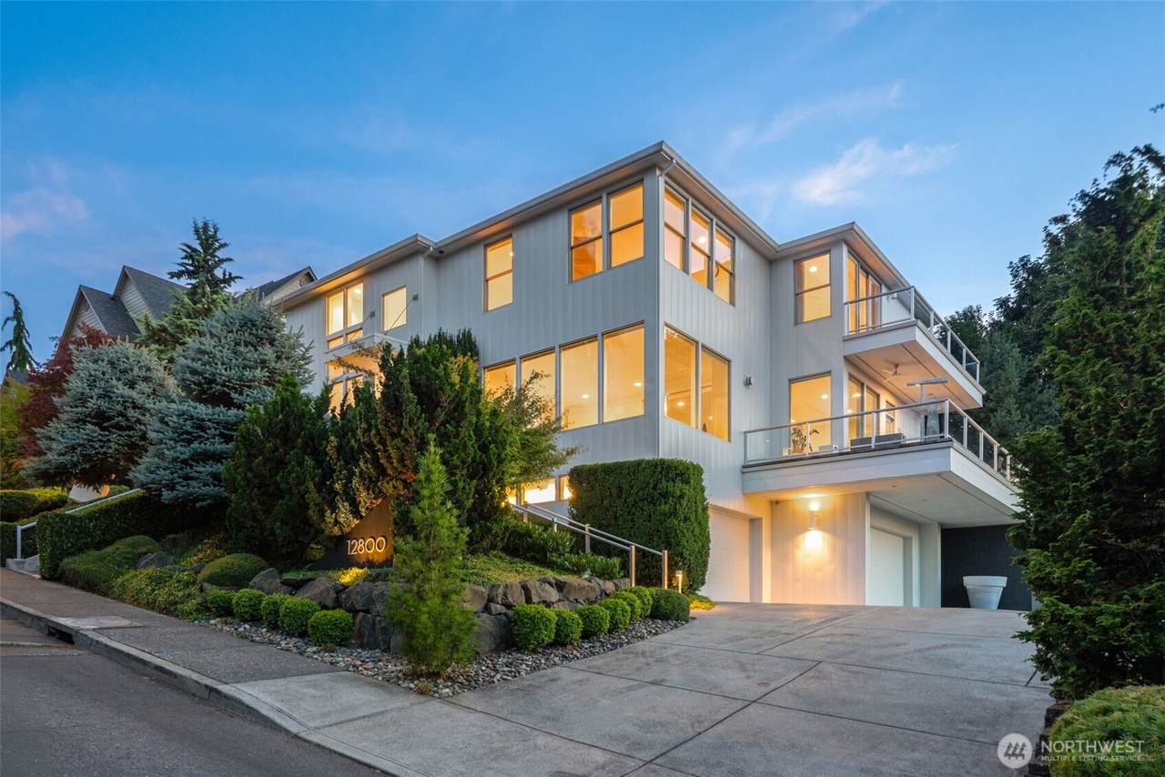 12800 26th Avenue - Photo 1