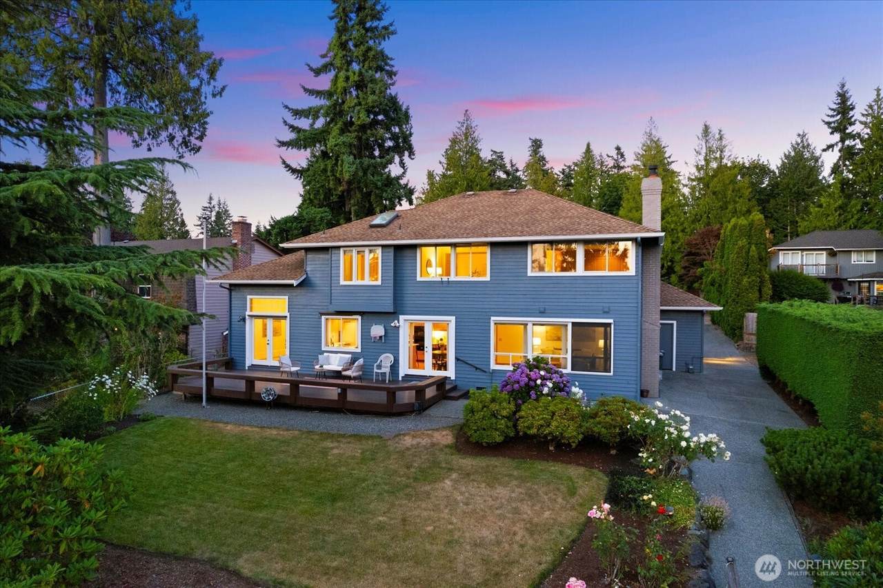 18912 88th Avenue - Photo 1