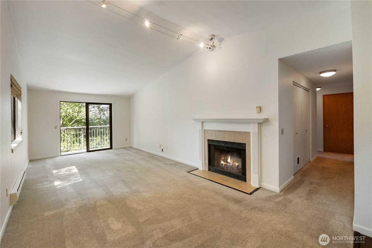 13235 12th Avenue - Photo 1