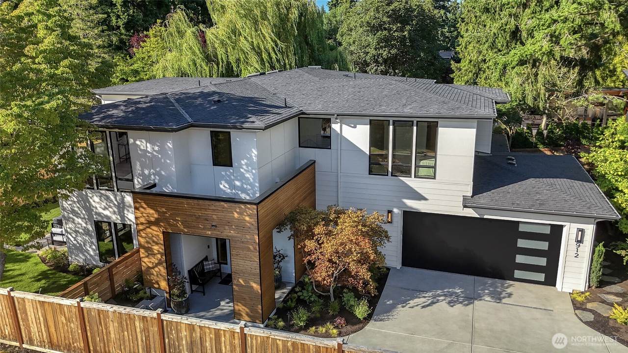 912 18th Avenue - Photo 1