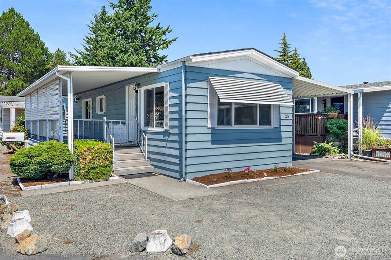 7508 47th Avenue - Photo 1