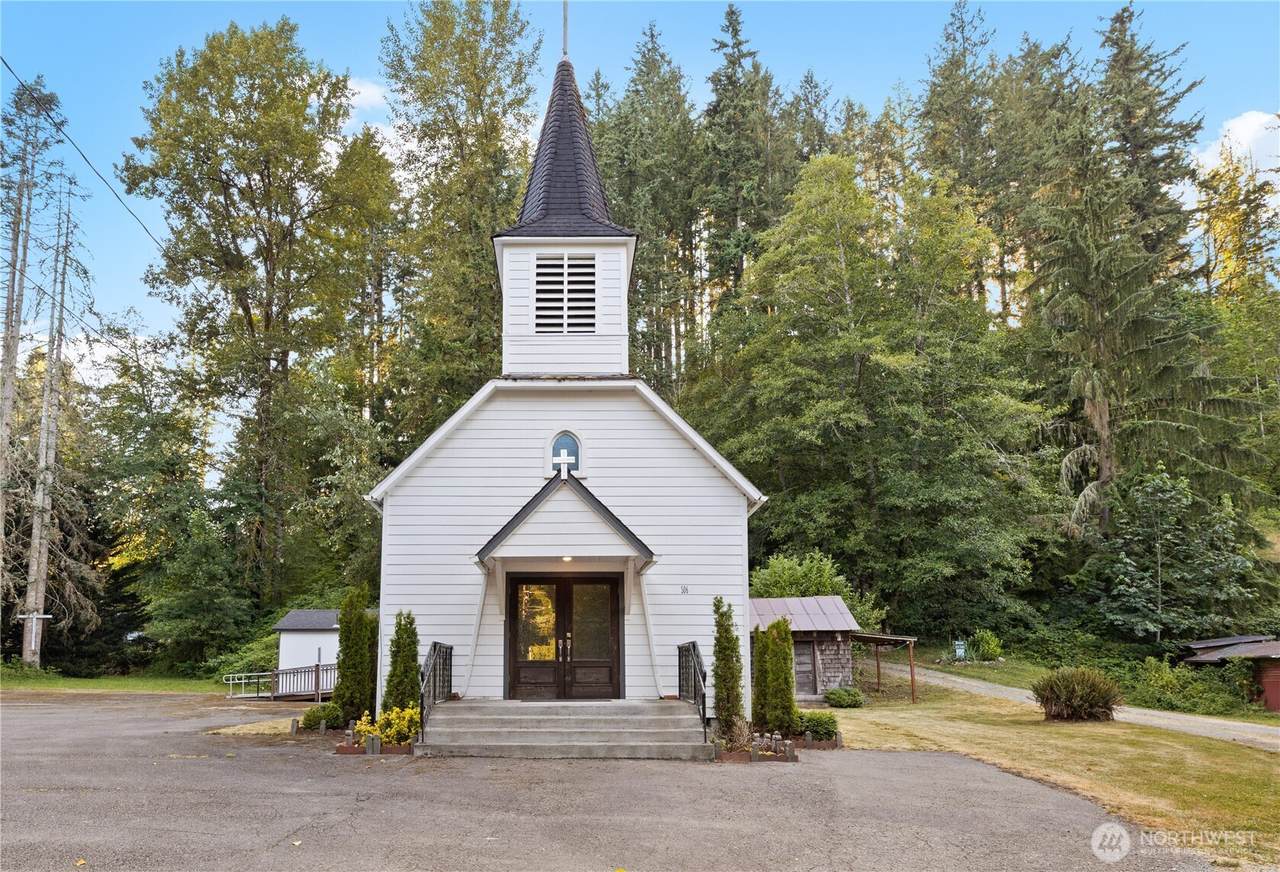 506 Ash Street - Photo 1