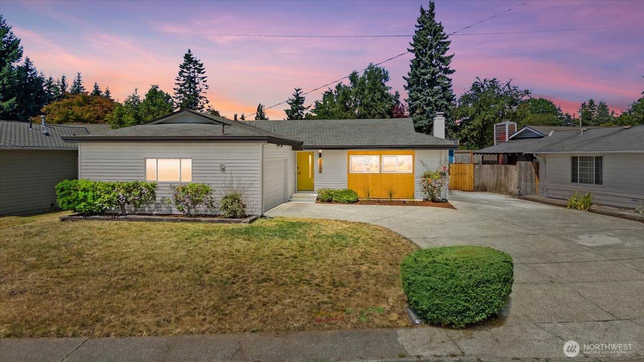 16531 120th Avenue - Photo 1