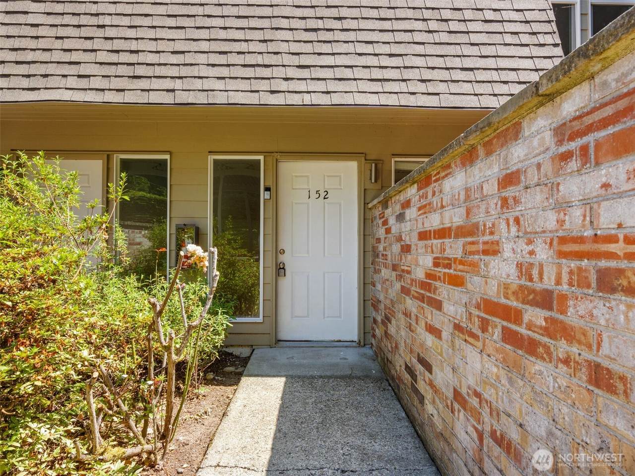 152 200th Street - Photo 1