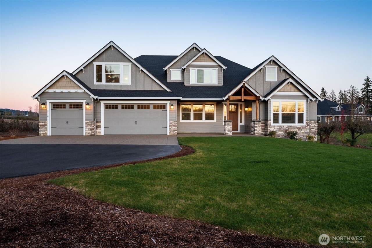 4554 142nd Street - Photo 1