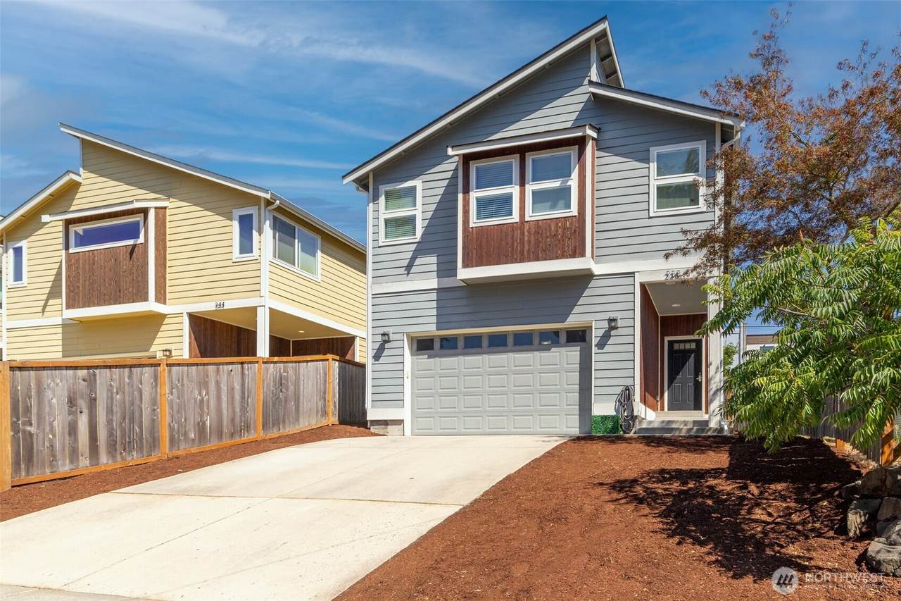 238 Sw 154th Street - Photo 1