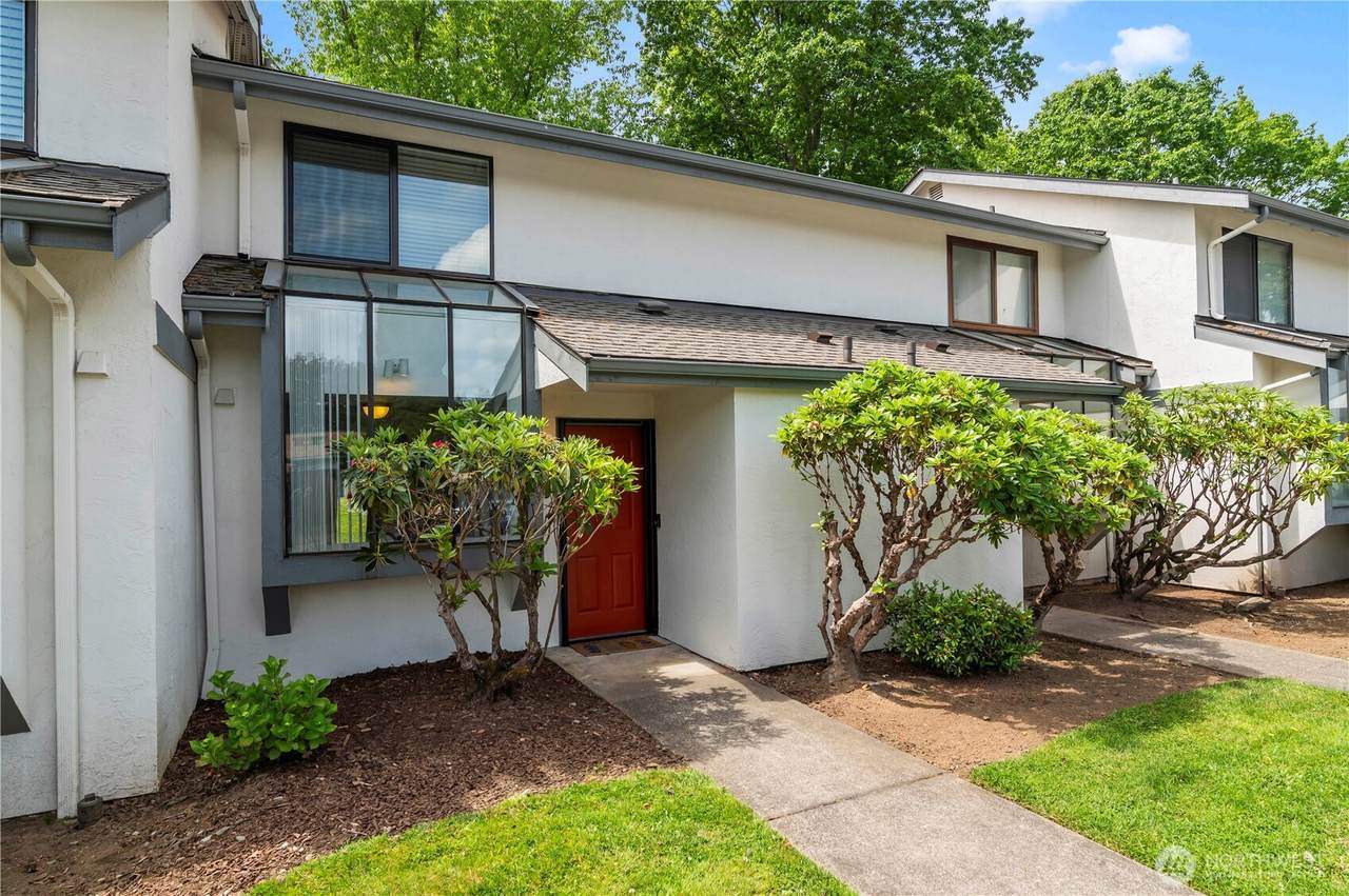 4817 76th Street - Photo 1