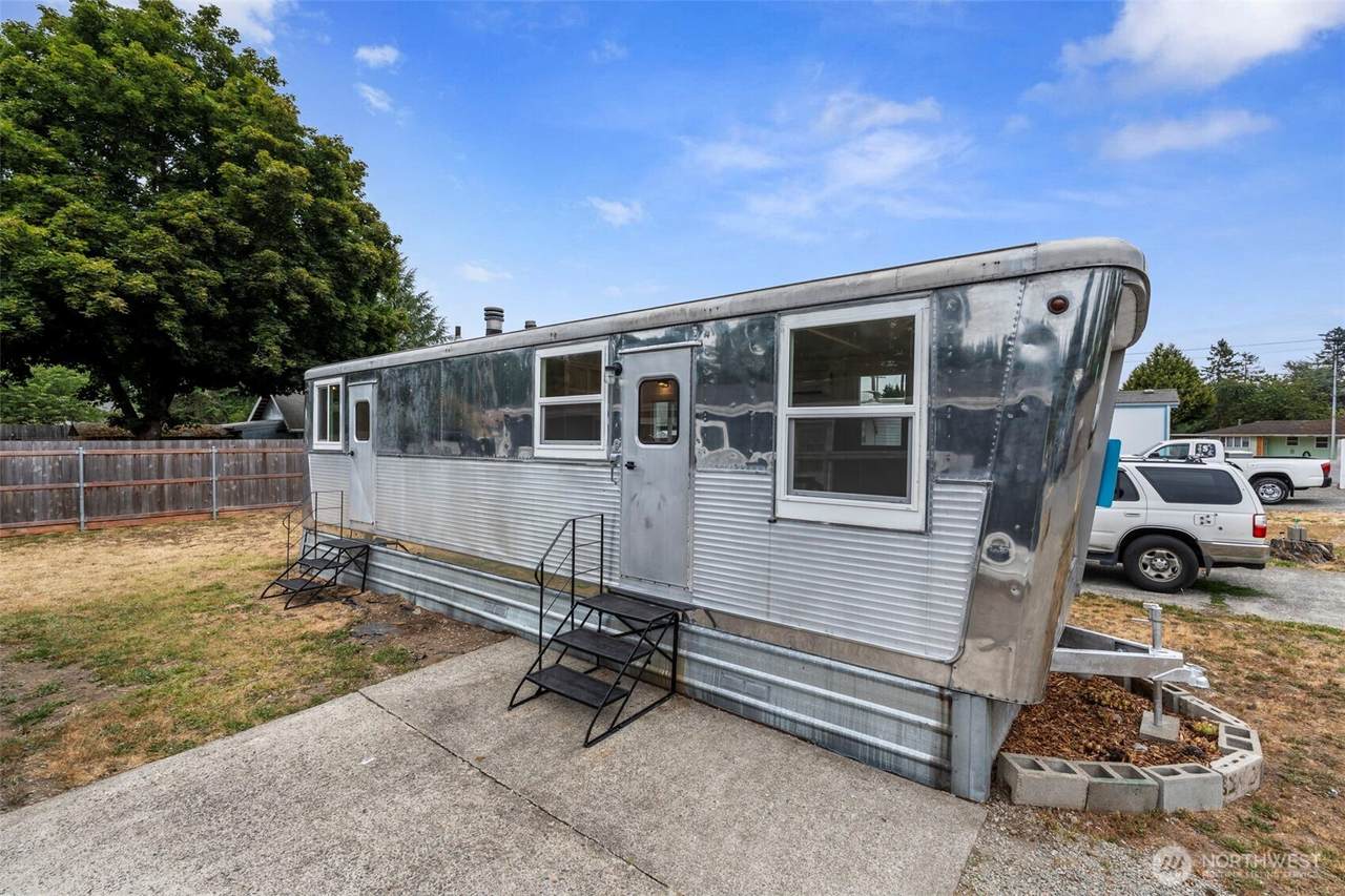2515 Pearl Street - Photo 1