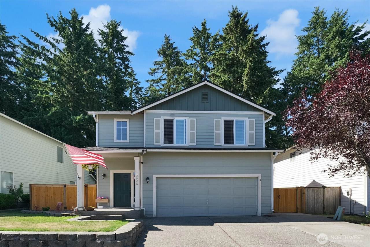 12928 159th Street - Photo 1