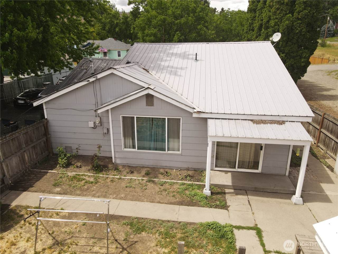 1513 Ironwood Street - Photo 1