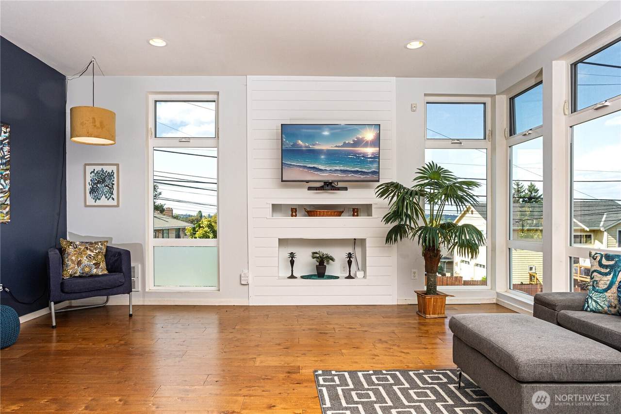 5001 Fletcher Street - Photo 1