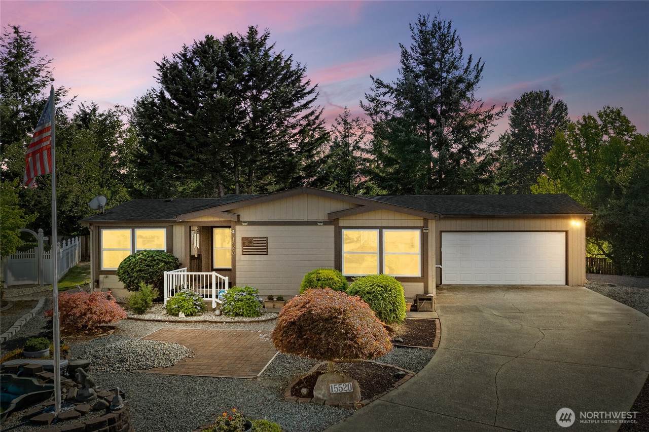 15520 122nd Avenue Ct - Photo 1