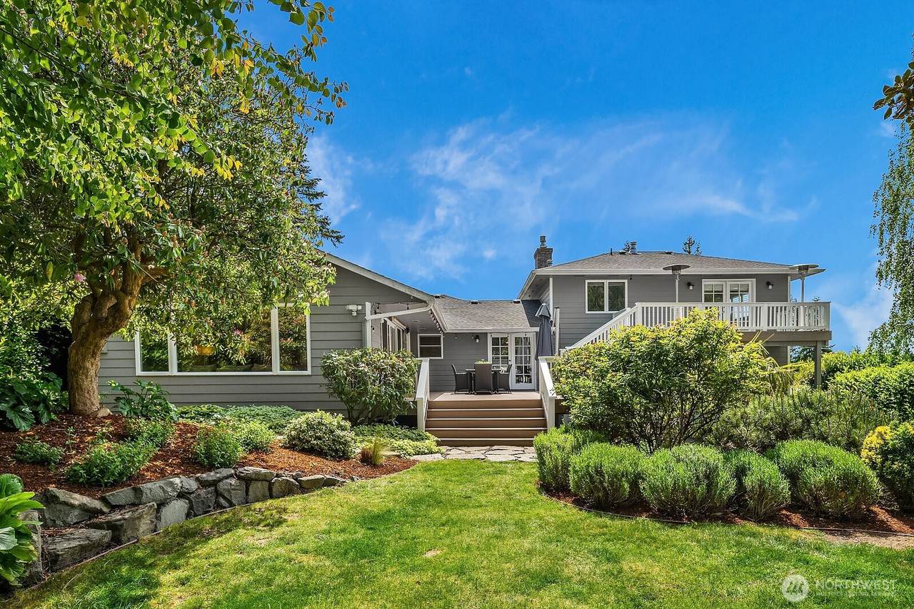 216 192nd Street - Photo 1