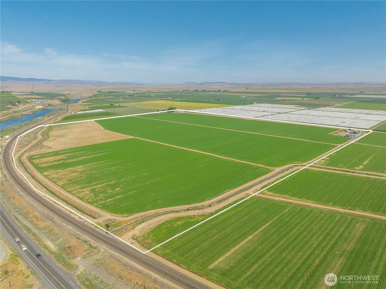 19527 Rd 10.5 - Photo 1