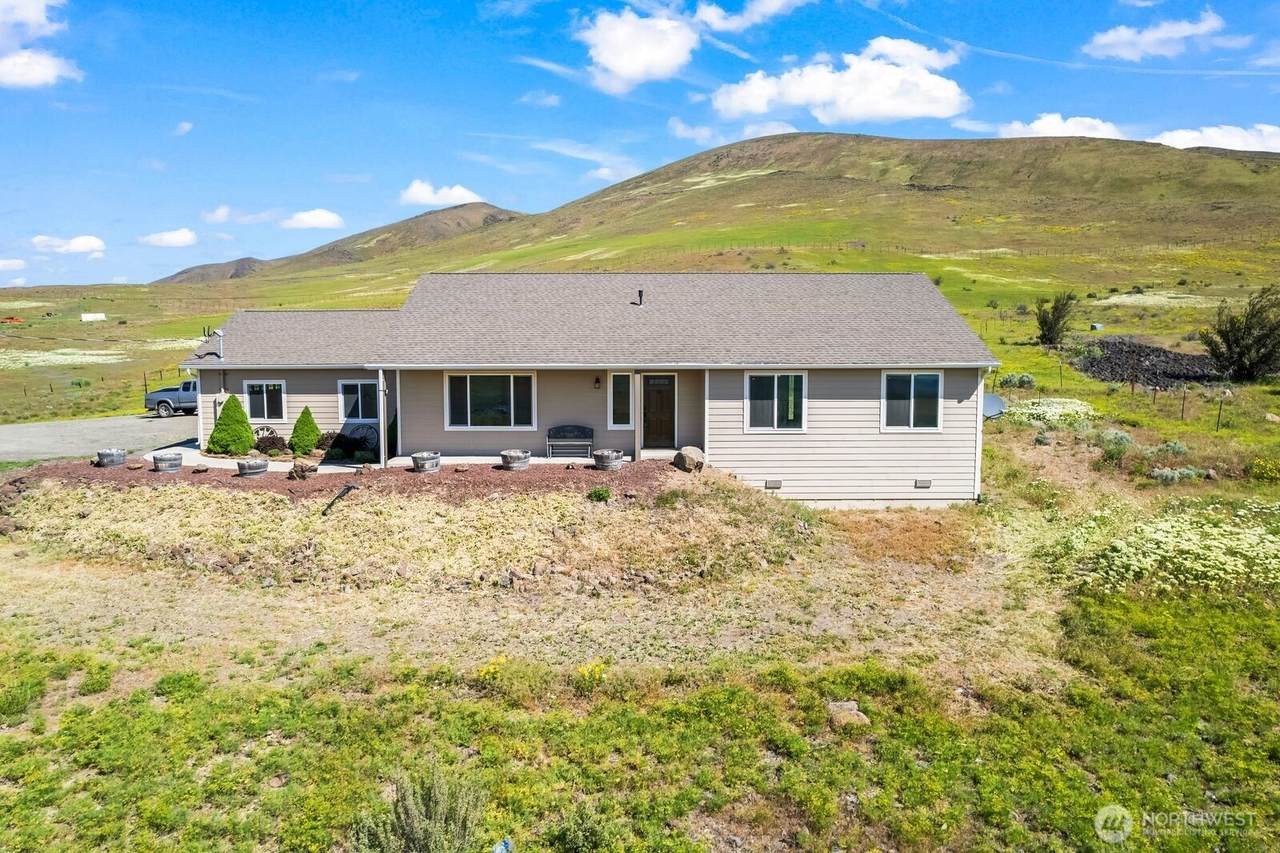 1101 Elk Ridge Lane - Photo 1