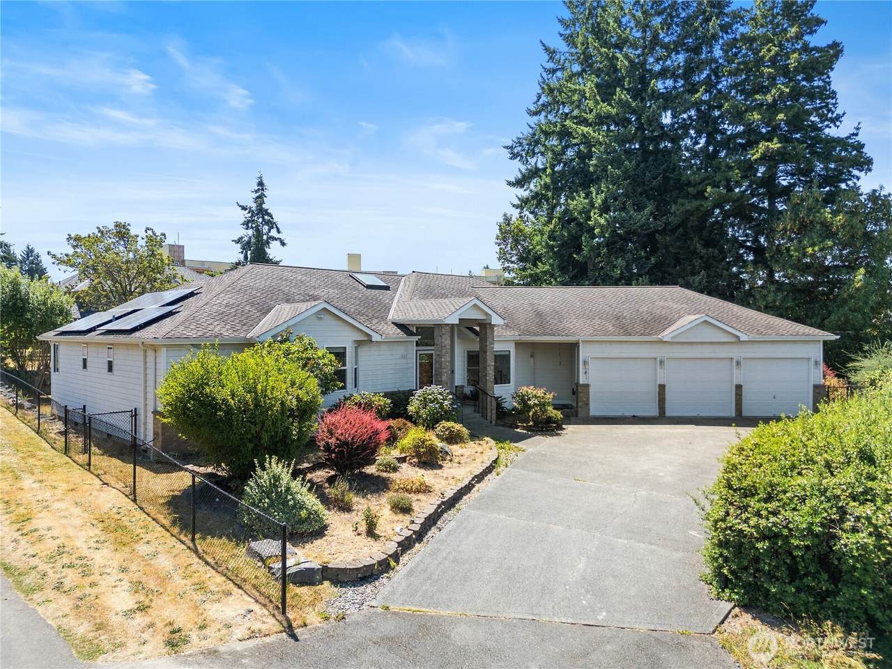 1021 120th Street - Photo 1