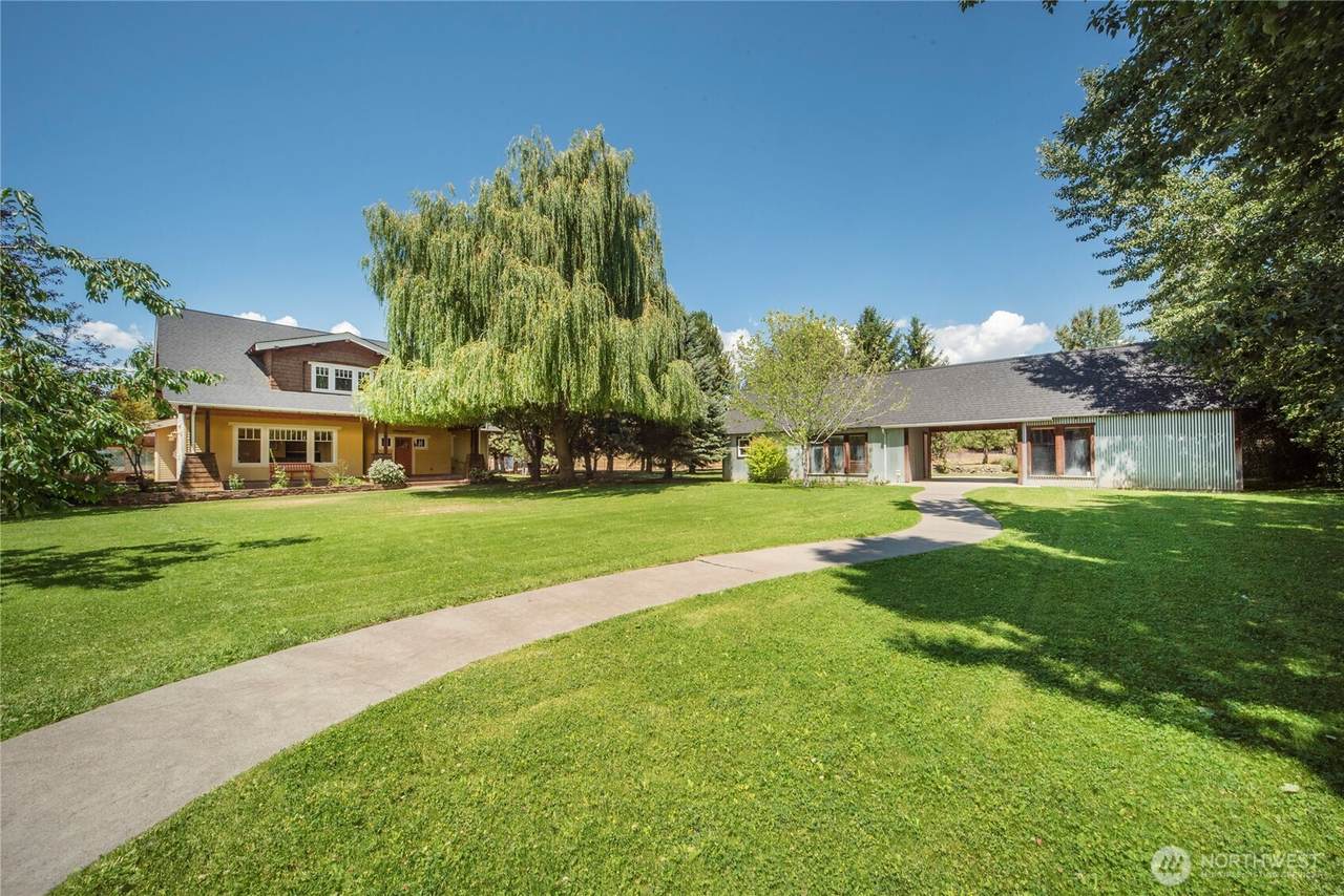 563 Rader Road - Photo 1